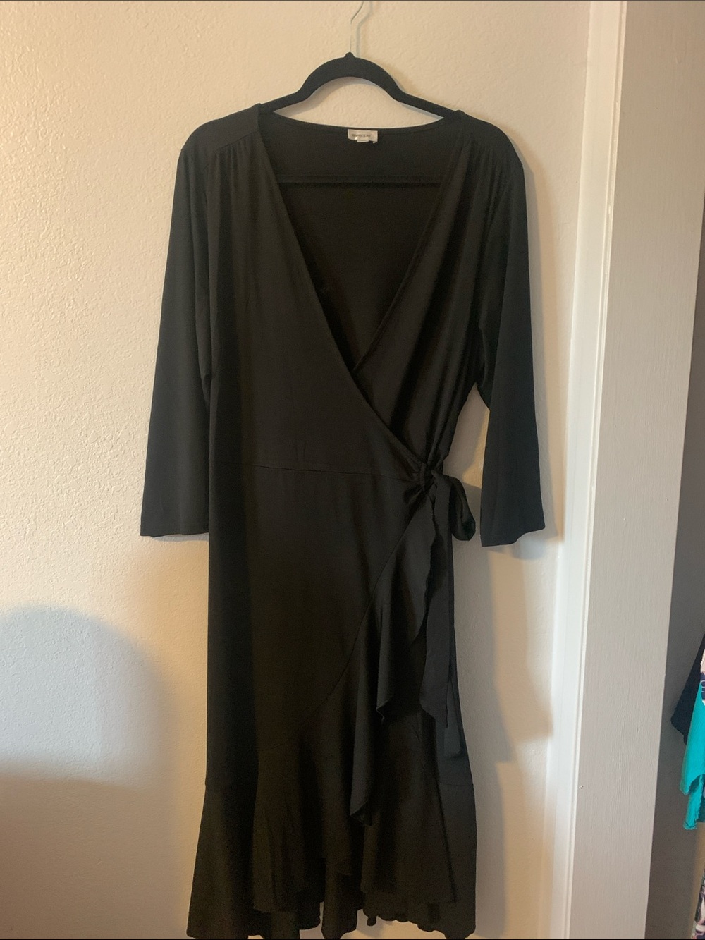 Avenue Black Wrap Dress with Tie Waist 18/20 2x